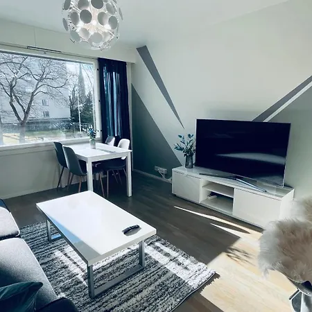 Urban Retreat By Sujukoto - 650m To Market Square