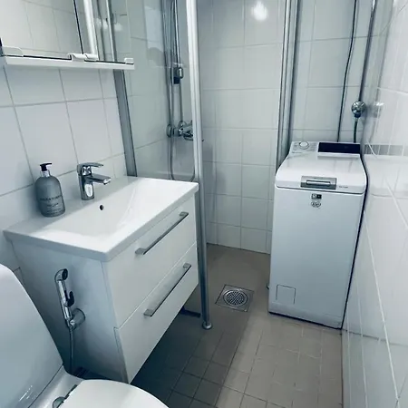 Urban Retreat By Sujukoto - 650m To Market Square Apartment *