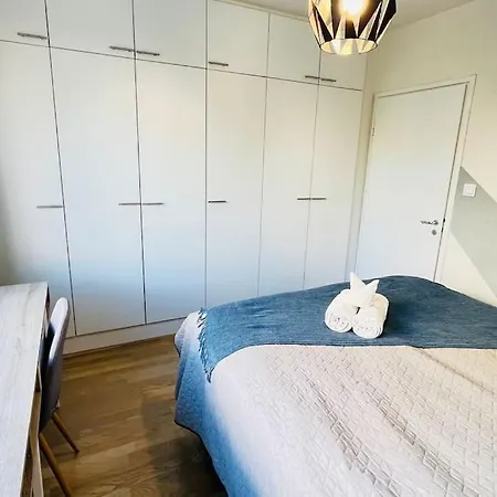 Urban Retreat By Sujukoto - 650m To Market Square