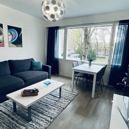 Urban Retreat By Sujukoto - 650m To Market Square Apartament